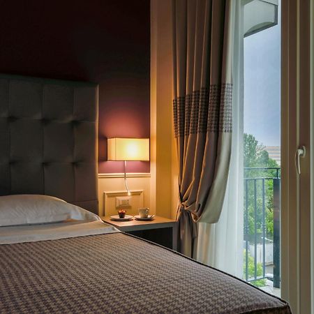 Savoia Hotel Regency Bologna Esterno foto