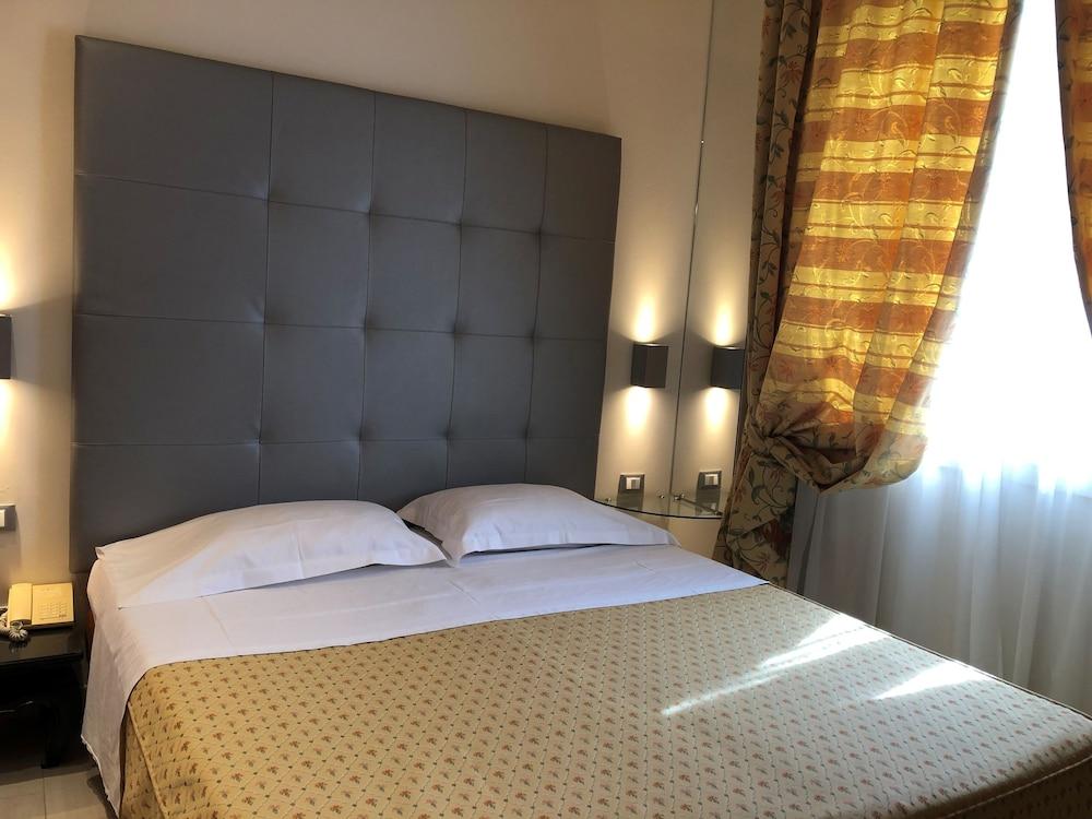 Savoia Hotel Regency Bologna Esterno foto
