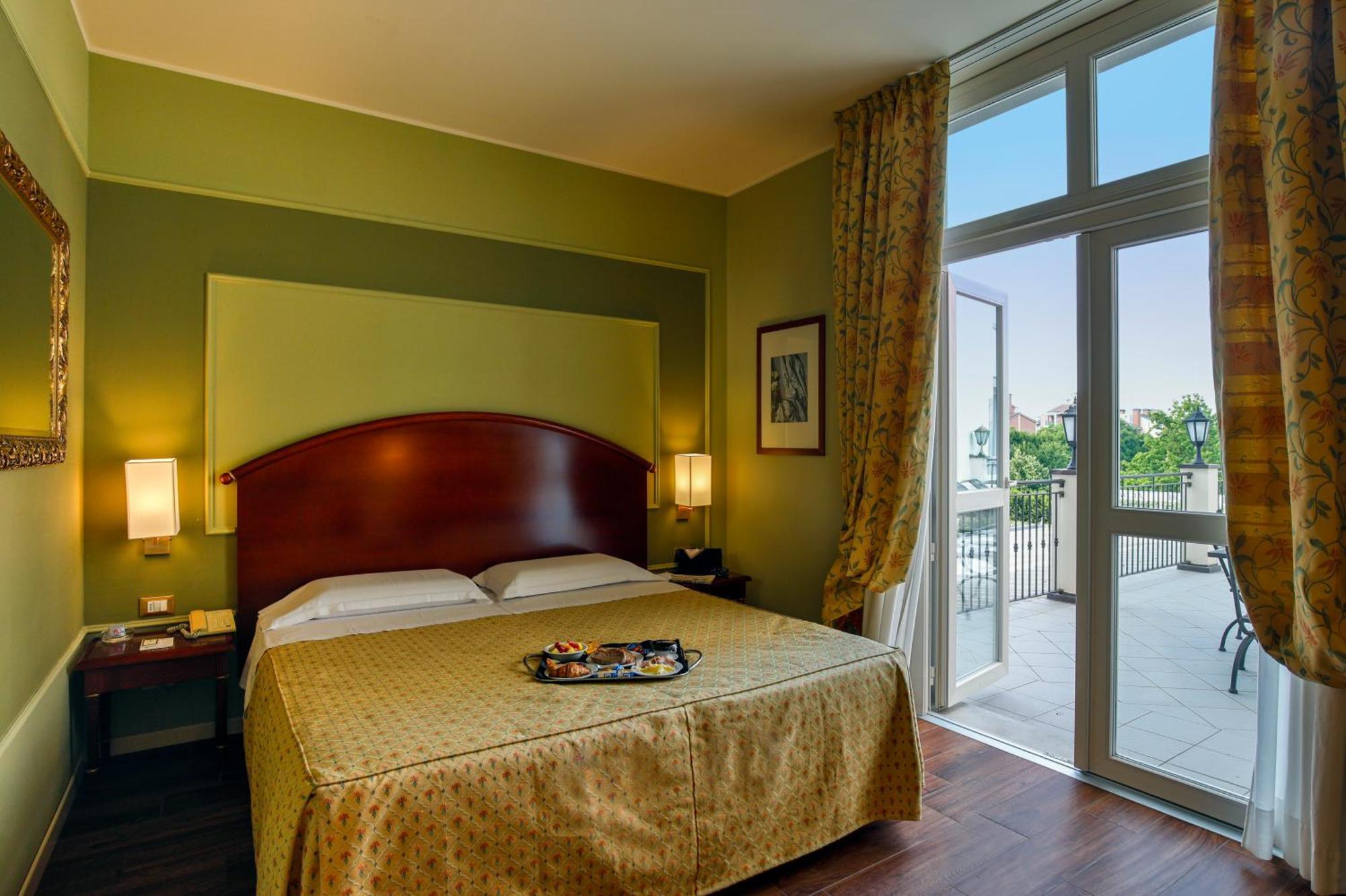 Savoia Hotel Regency Bologna Esterno foto