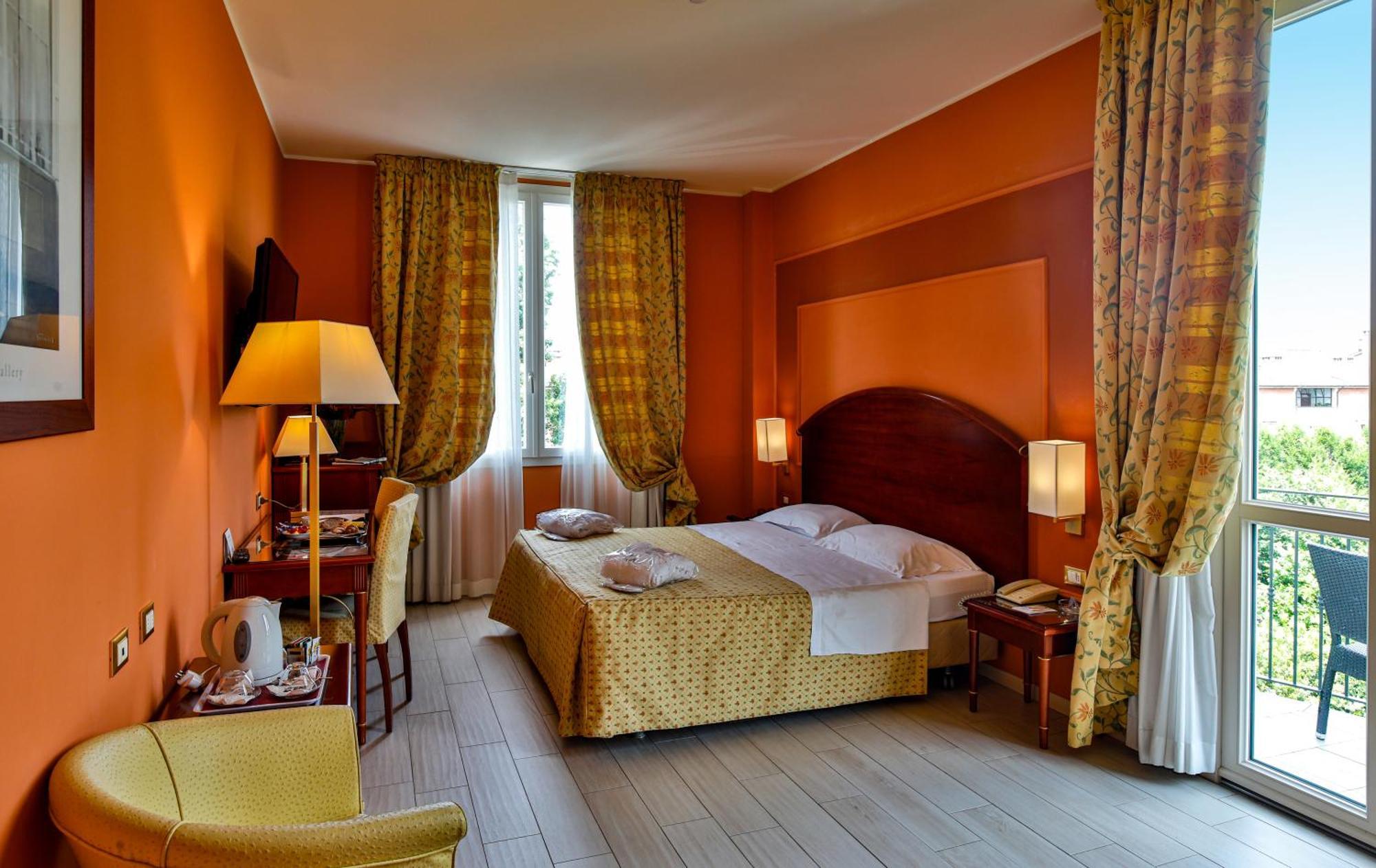 Savoia Hotel Regency Bologna Esterno foto
